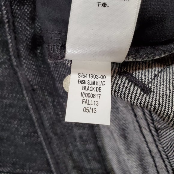 Gap Jeans Mens 32x32 Black Lightweight Denim Slim Fit Straight Classic Normcore - Picture 3 of 16